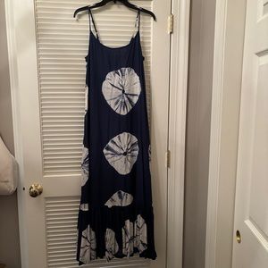 Norblack Norwhite navy spaghetti strap maxi dress with white sand dollar design